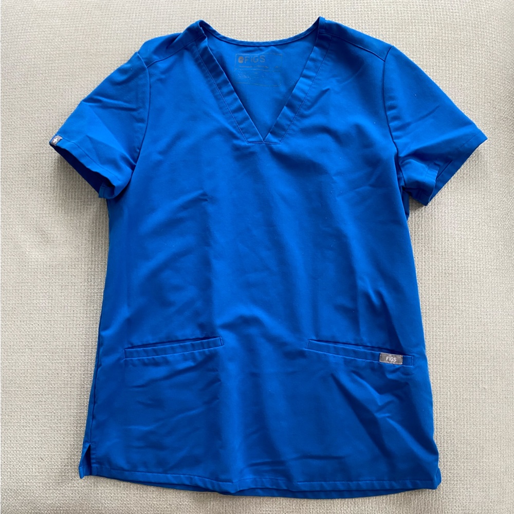 Figs Casma Three-Pocket Scrub Top Royal Blue